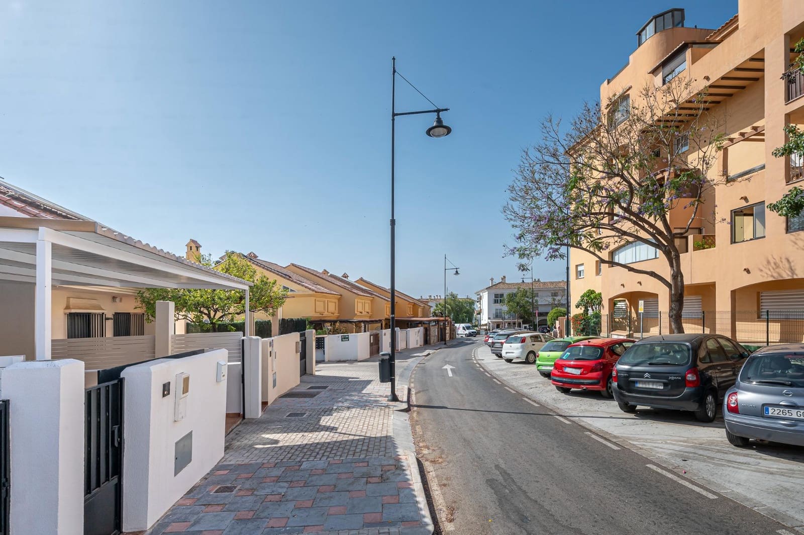 3 bedroom Terraced Villa for rent in Fuengirola with pool garage - € 2,000 (Ref: 8339704)