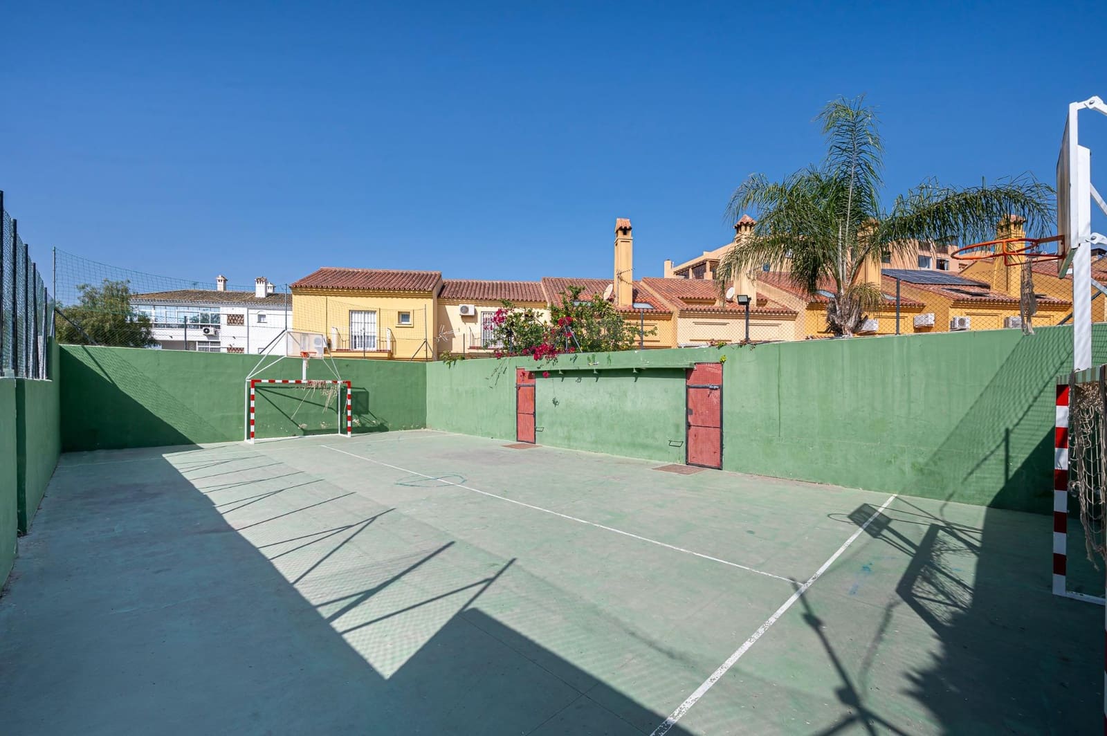 3 bedroom Terraced Villa for rent in Fuengirola with pool garage - € 2,000 (Ref: 8339704)