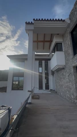 5 sypialnia Willa na sprzedaż w La Cala Golf - Lagar Martell, Mijas z basenem garażem - 1 495 000 € (Ref: 8847554)