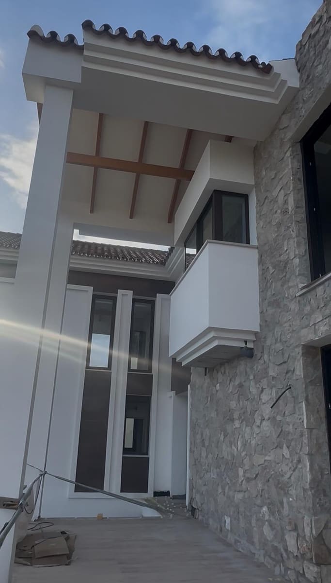 5 soverom Villa til salgs i Mijas med svømmebasseng garasje - € 1 495 000 (Ref: 8847554)