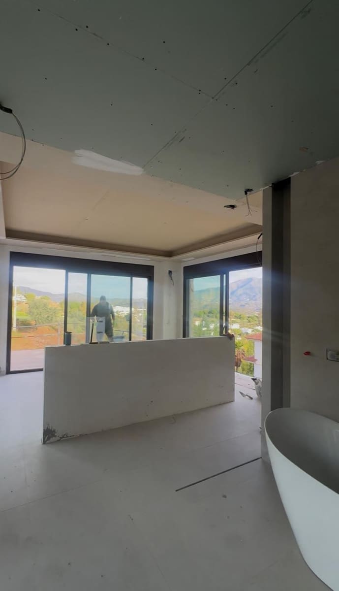 5 soverom Villa til salgs i Mijas med svømmebasseng garasje - € 1 495 000 (Ref: 8847554)