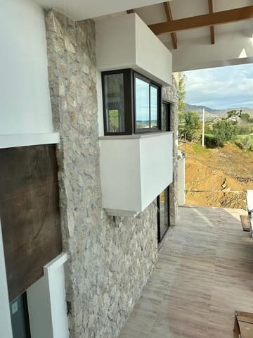 5 sypialnia Willa na sprzedaż w La Cala Golf - Lagar Martell, Mijas z basenem garażem - 1 495 000 € (Ref: 8847554)