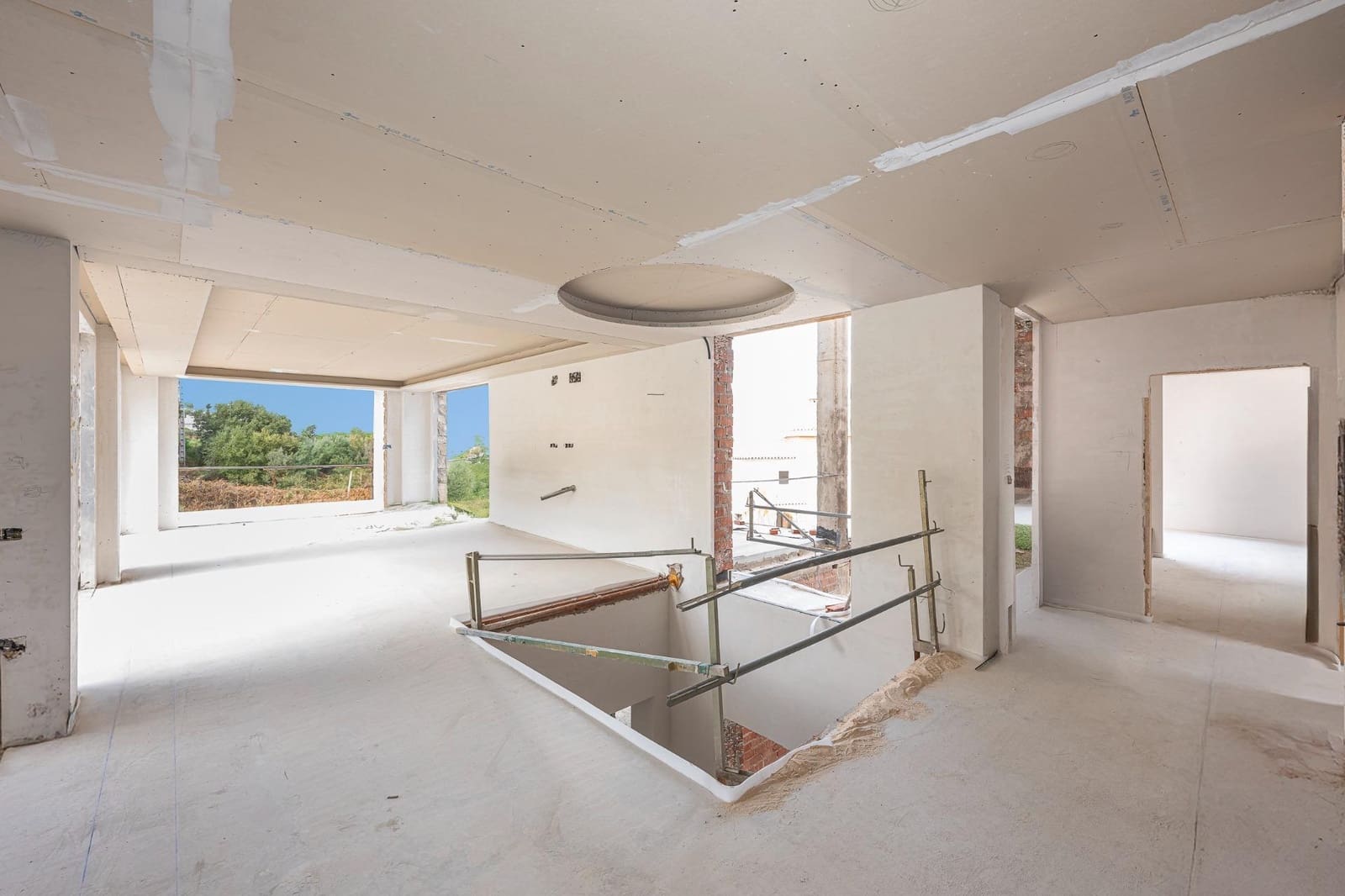 5 soverom Villa til salgs i Mijas med svømmebasseng garasje - € 1 495 000 (Ref: 8847554)