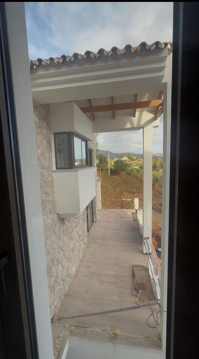 5 soveværelse Villa til salg i Mijas med swimmingpool garage - € 1.495.000 (Ref: 8847554)