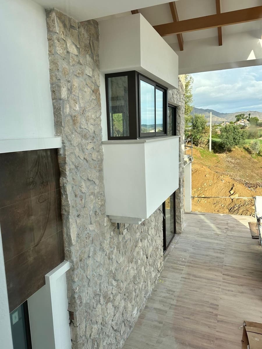 5 soveværelse Villa til salg i Mijas med swimmingpool garage - € 1.495.000 (Ref: 8847554)