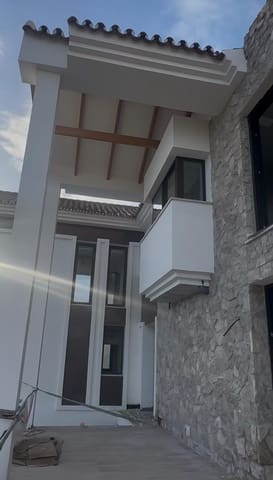 5 sypialnia Willa na sprzedaż w La Cala Golf - Lagar Martell, Mijas z basenem garażem - 1 495 000 € (Ref: 8847554)