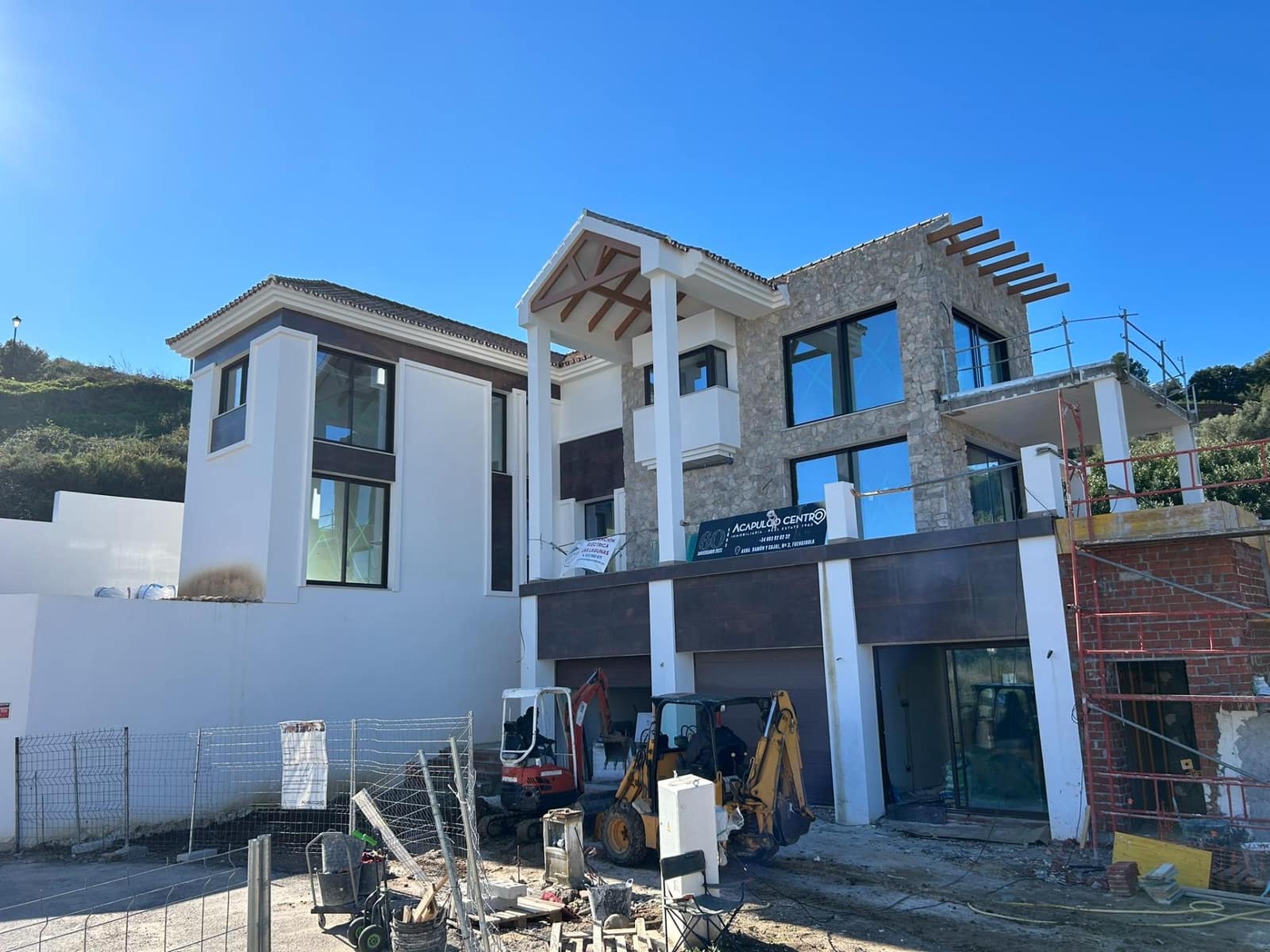 5 bedroom Villa for sale in Mijas with pool garage - € 1,495,000 (Ref: 8847554)