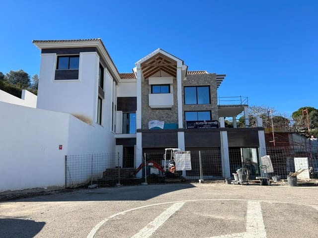 5 sypialnia Willa na sprzedaż w La Cala Golf - Lagar Martell, Mijas z basenem garażem - 1 495 000 € (Ref: 8847554)