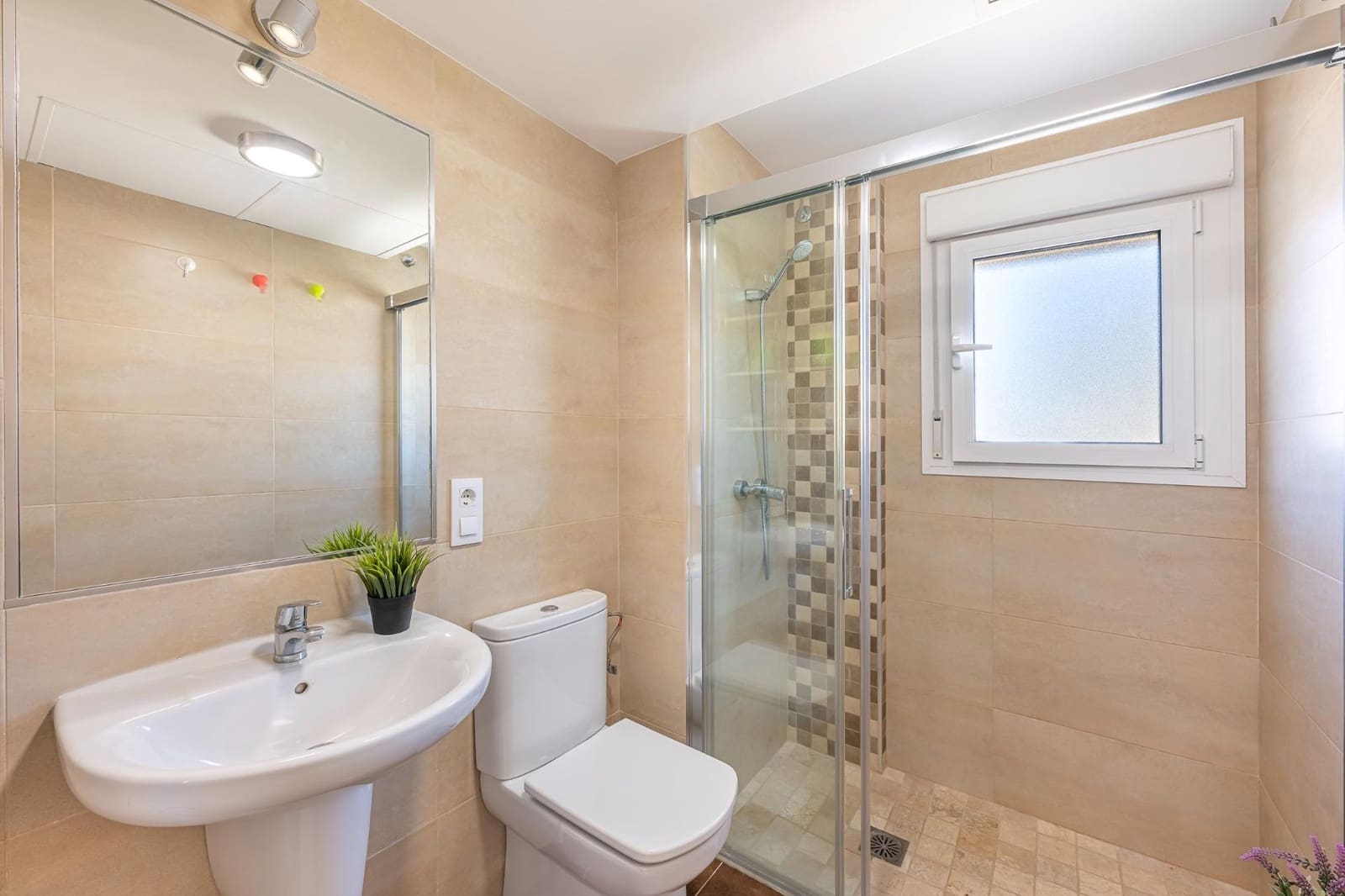 Piso de 3 habitaciones en Fuengirola en venta con garaje - 545.000 € (Ref: 8926288)