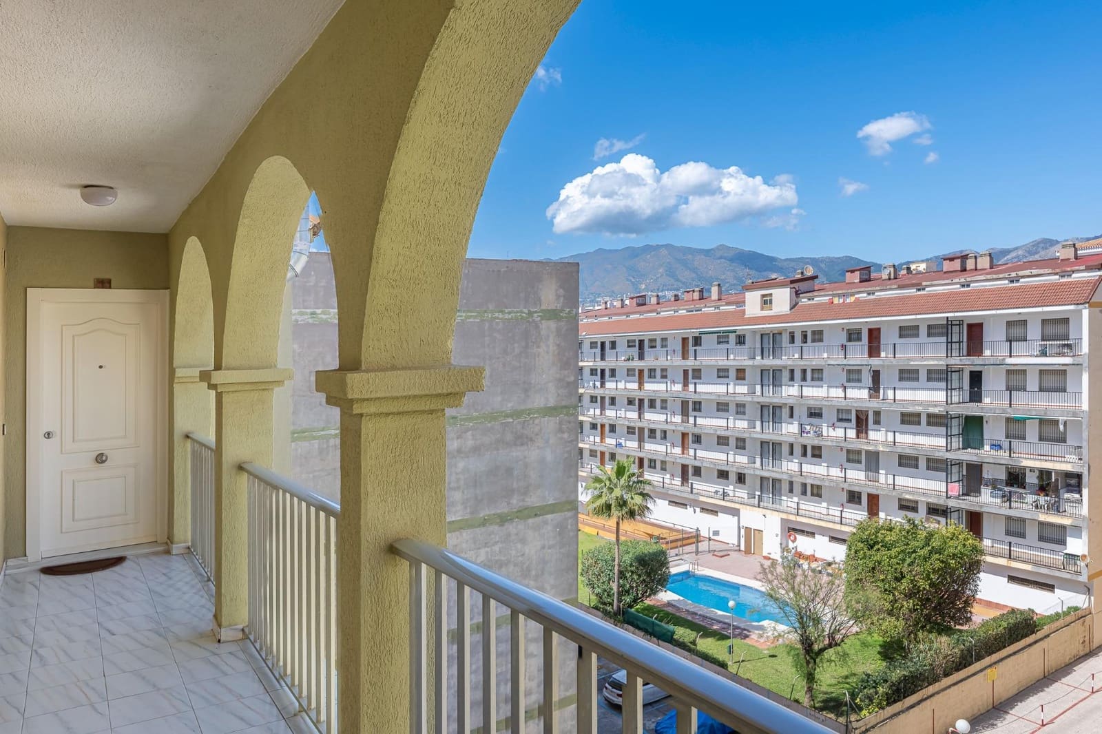 Piso de 3 habitaciones en Fuengirola en venta con garaje - 545.000 € (Ref: 8926288)