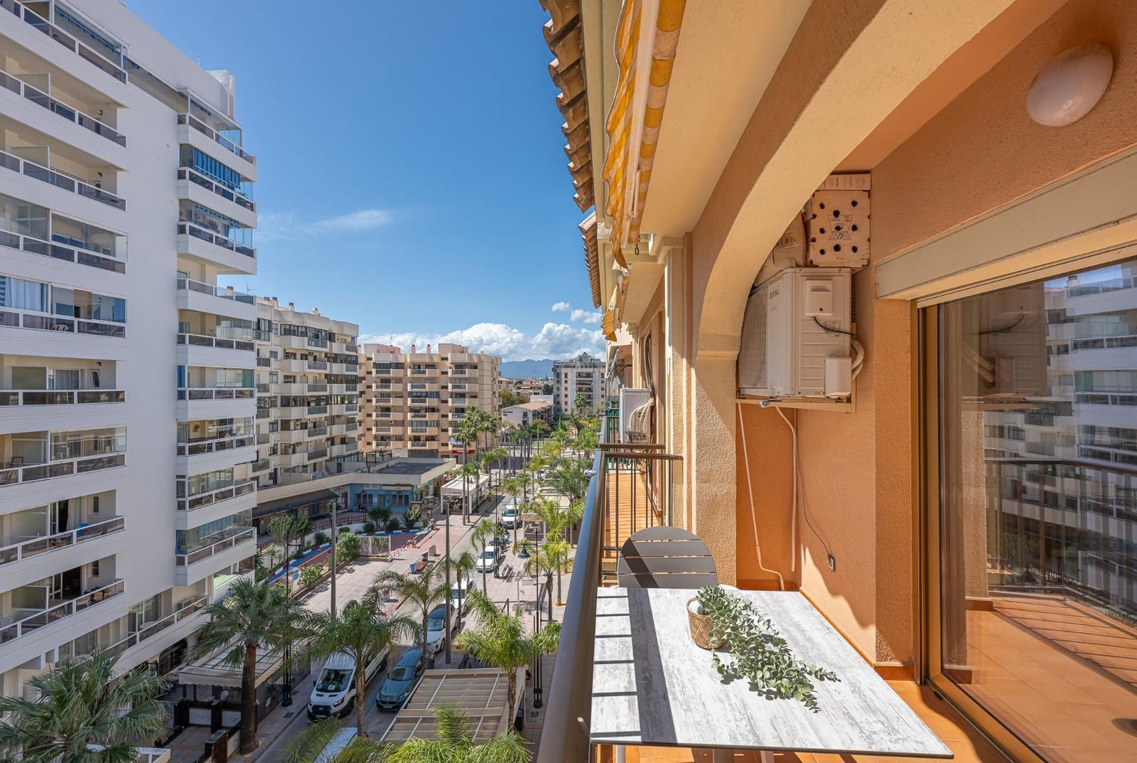 Piso de 3 habitaciones en Fuengirola en venta con garaje - 545.000 € (Ref: 8926288)