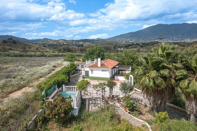 2 soveværelse Finca/Landehus til salg i La Cala de Mijas, Mijas med swimmingpool garage - € 560.000 (Ref: 8968436)