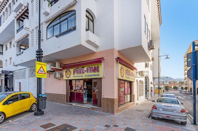 3 bedroom Commercial for sale in Fuengirola - € 170,000 (Ref: 8986101)