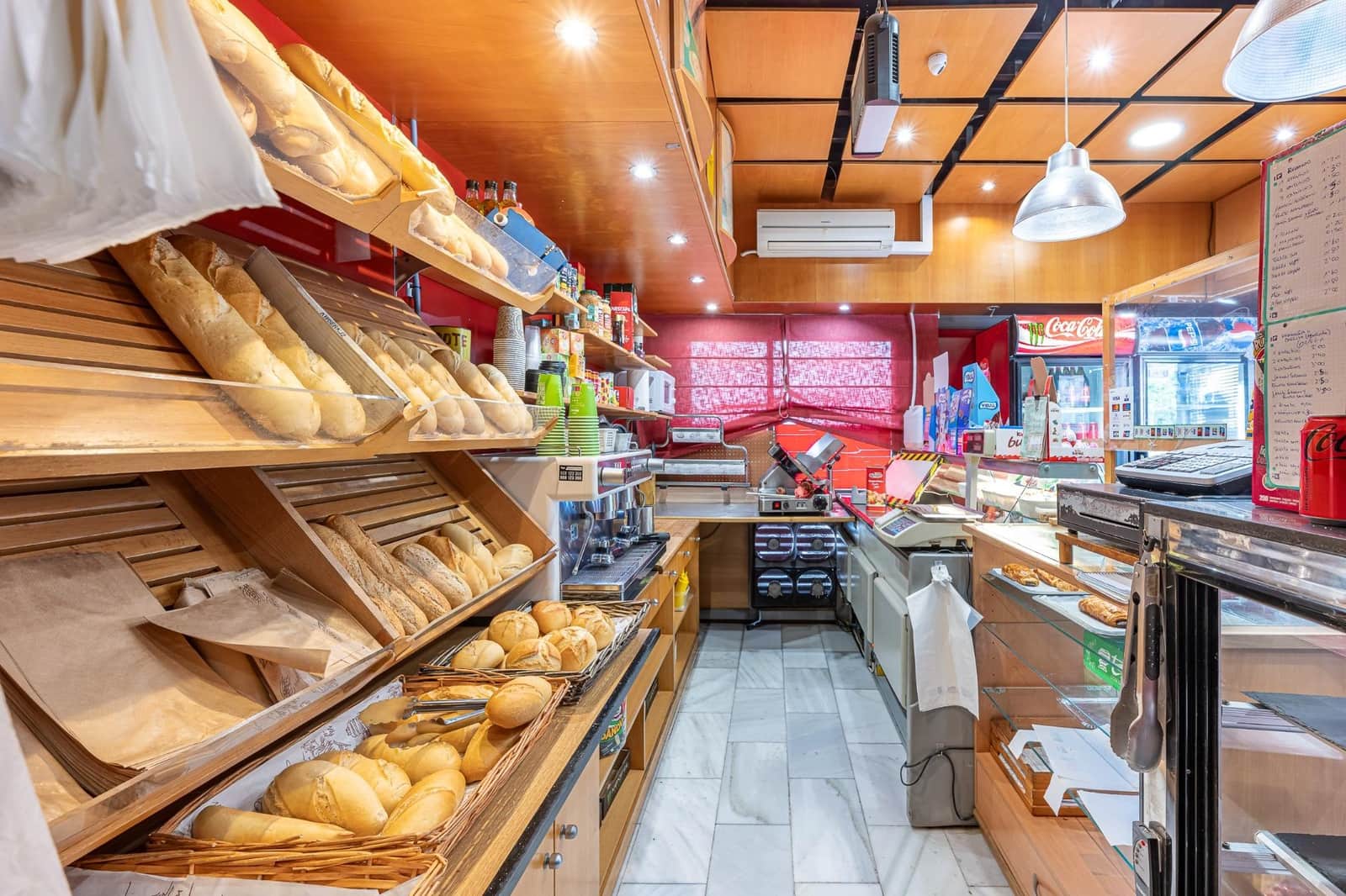 3 soverom Kommersiell til salgs i Fuengirola - € 170 000 (Ref: 8986101)