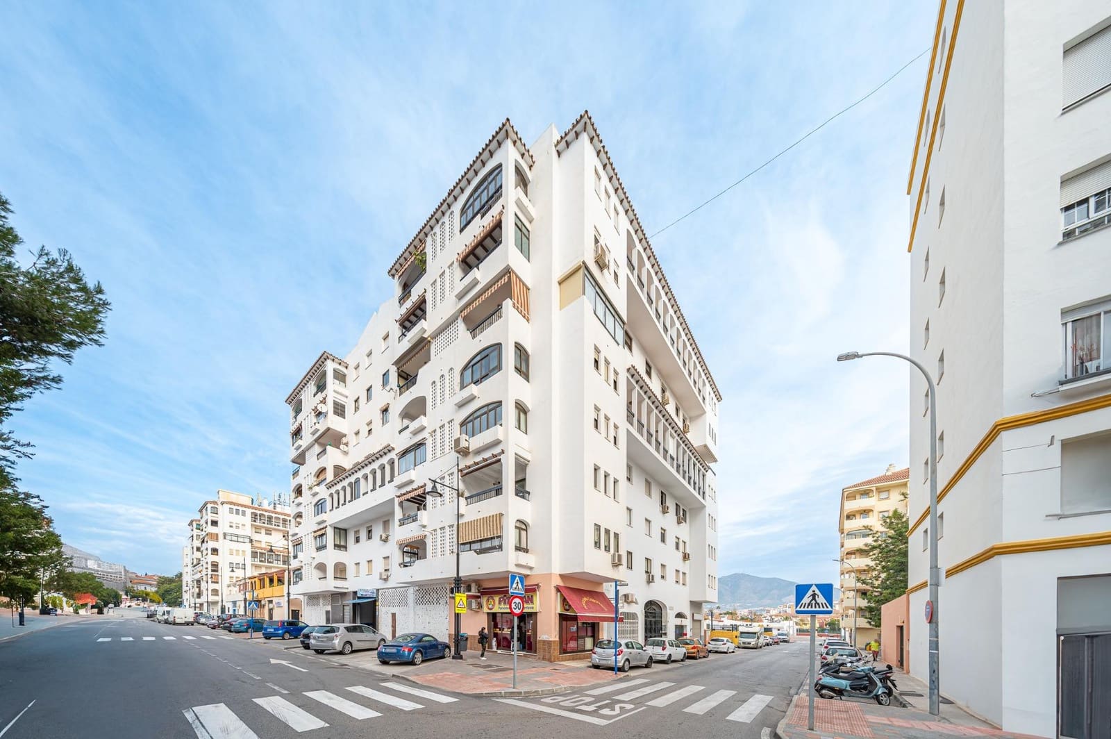 3 soverom Kommersiell til salgs i Fuengirola - € 170 000 (Ref: 8986101)