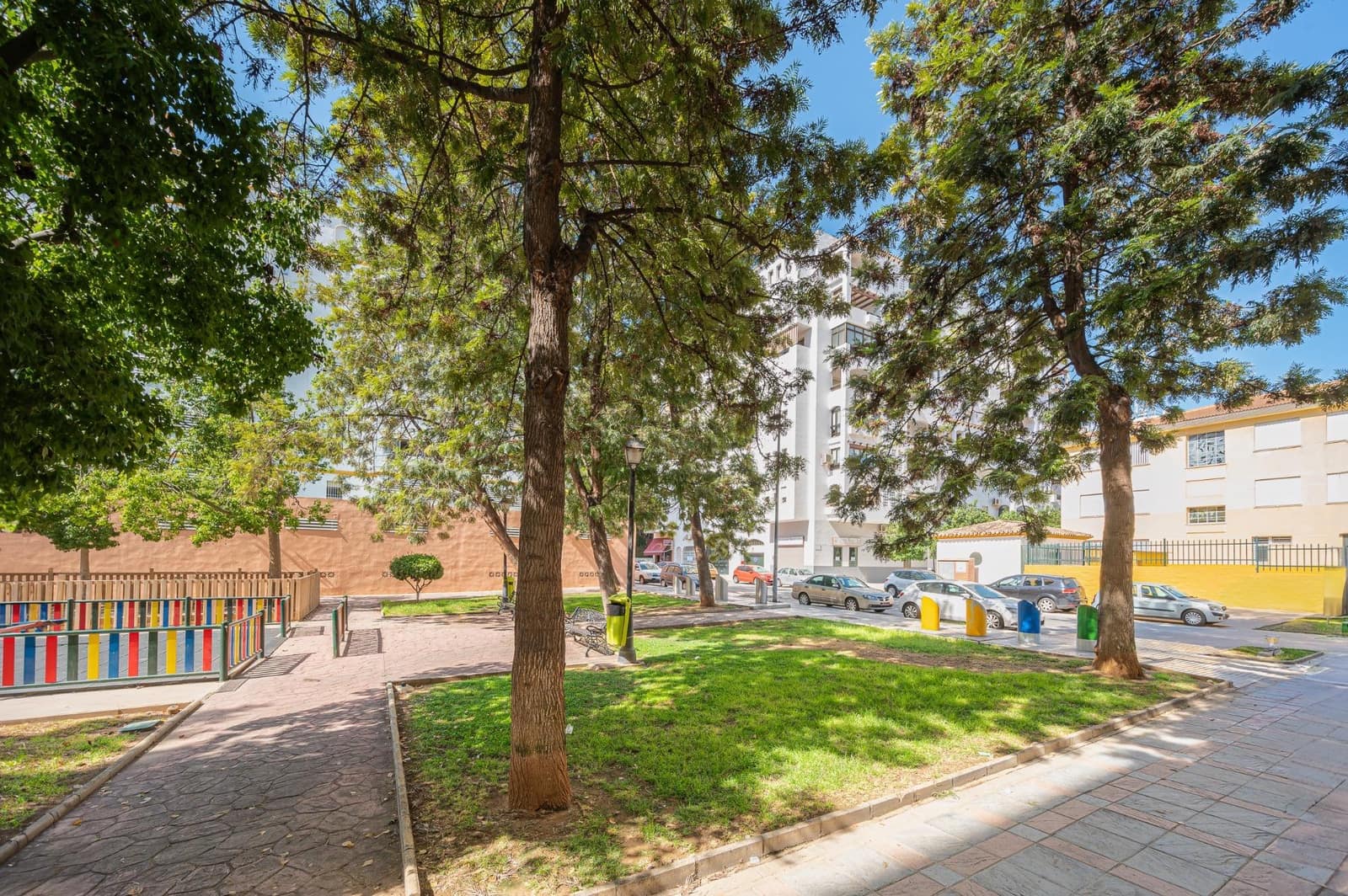 3 soverom Kommersiell til salgs i Fuengirola - € 170 000 (Ref: 8986101)