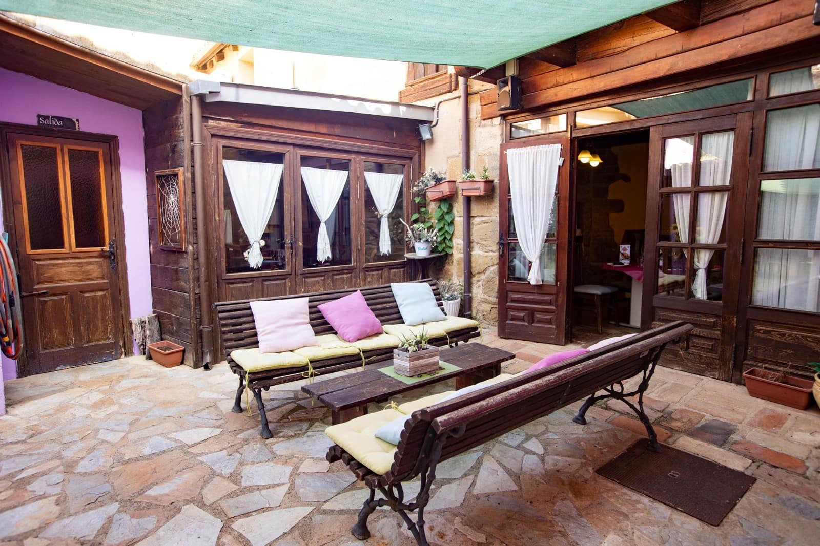 12 soveværelse Guesthouse/B & B til salg i Sietamo - € 480.000 (Ref: 9106600)