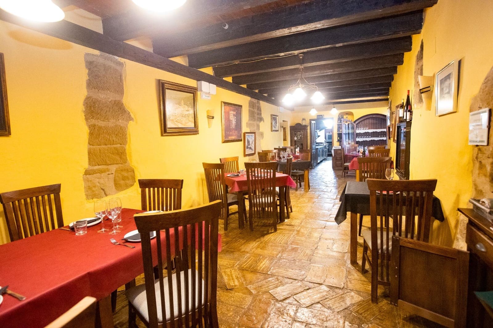 12 soveværelse Guesthouse/B & B til salg i Sietamo - € 480.000 (Ref: 9106600)