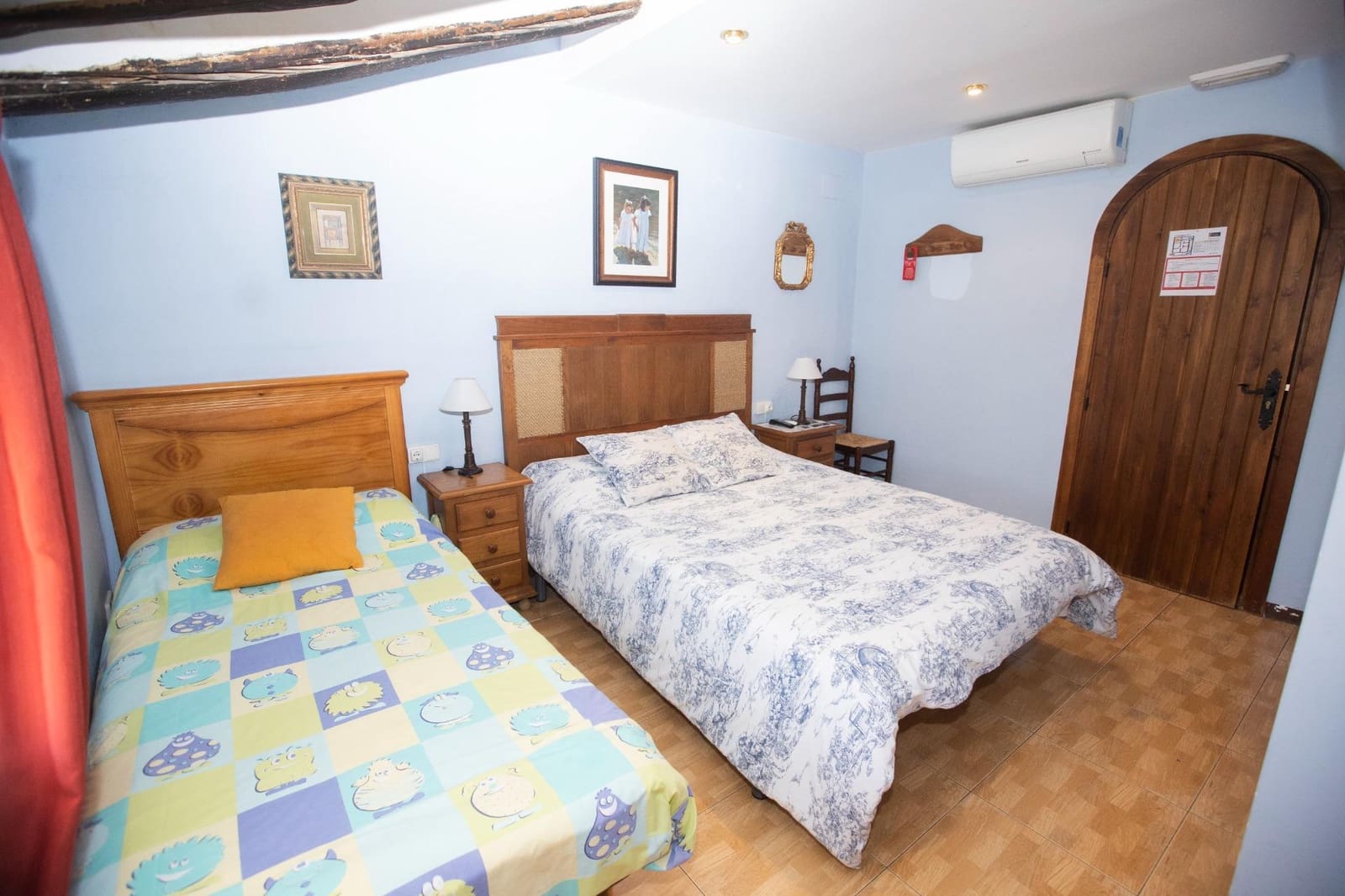 12 soveværelse Guesthouse/B & B til salg i Sietamo - € 480.000 (Ref: 9106600)