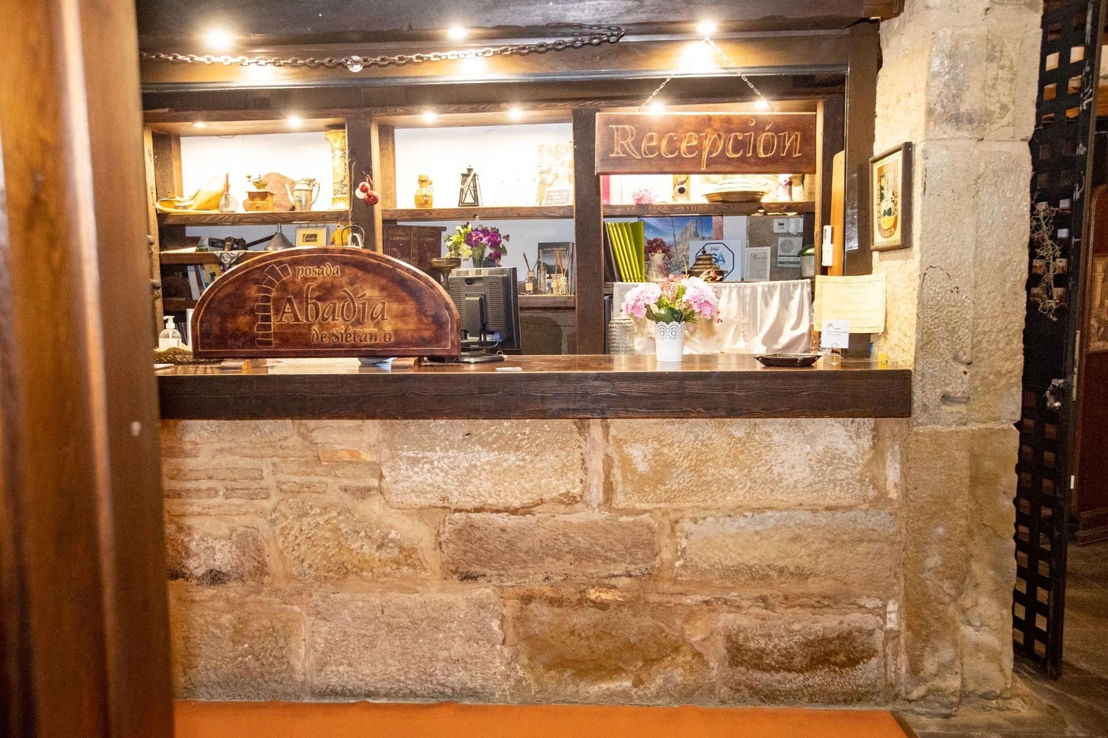 12 soveværelse Guesthouse/B & B til salg i Sietamo - € 480.000 (Ref: 9106600)