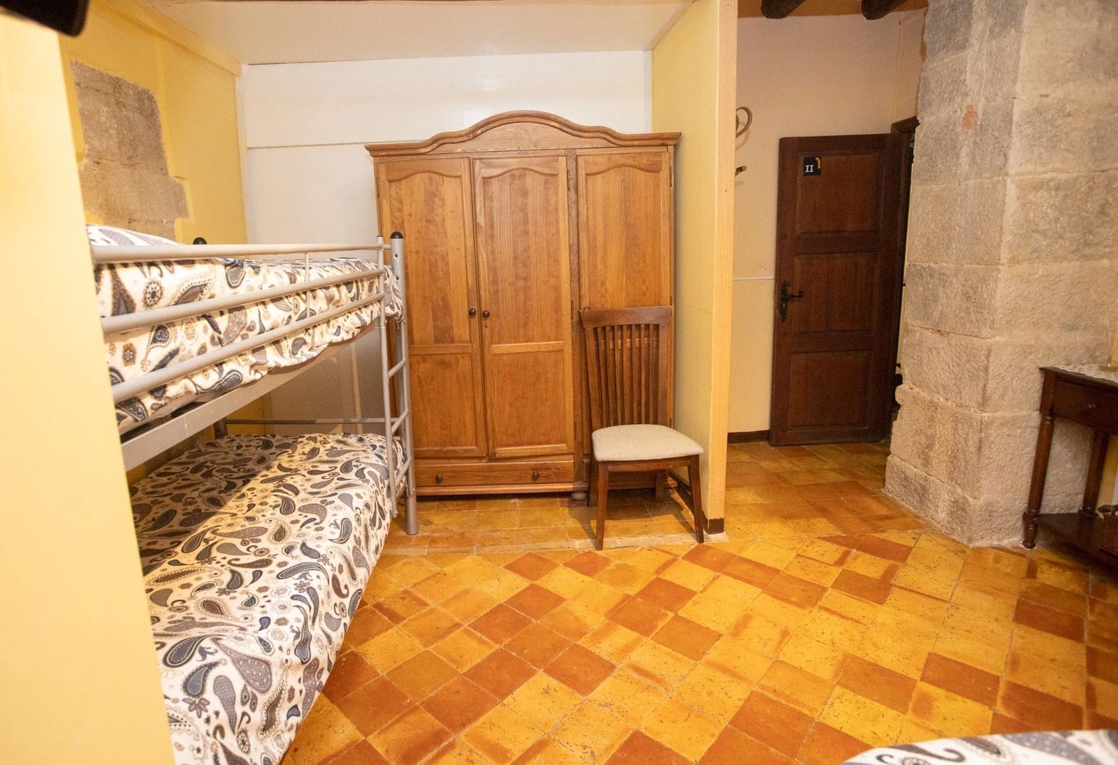 12 soveværelse Guesthouse/B & B til salg i Sietamo - € 480.000 (Ref: 9106600)