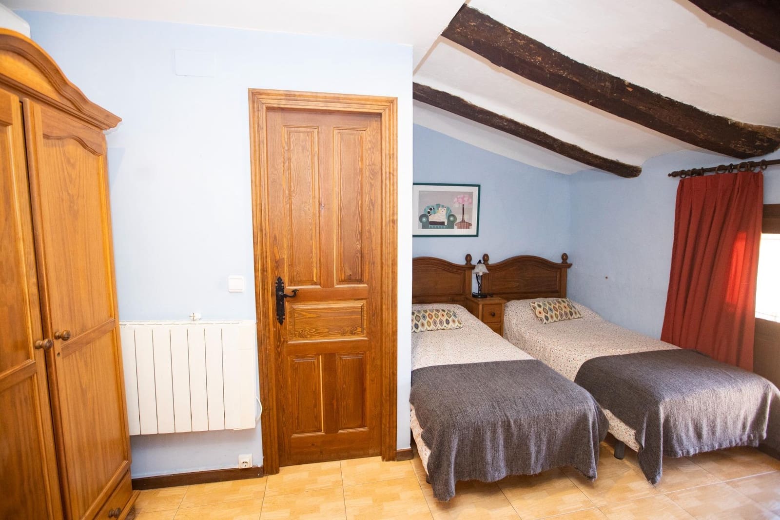 12 soveværelse Guesthouse/B & B til salg i Sietamo - € 480.000 (Ref: 9106600)