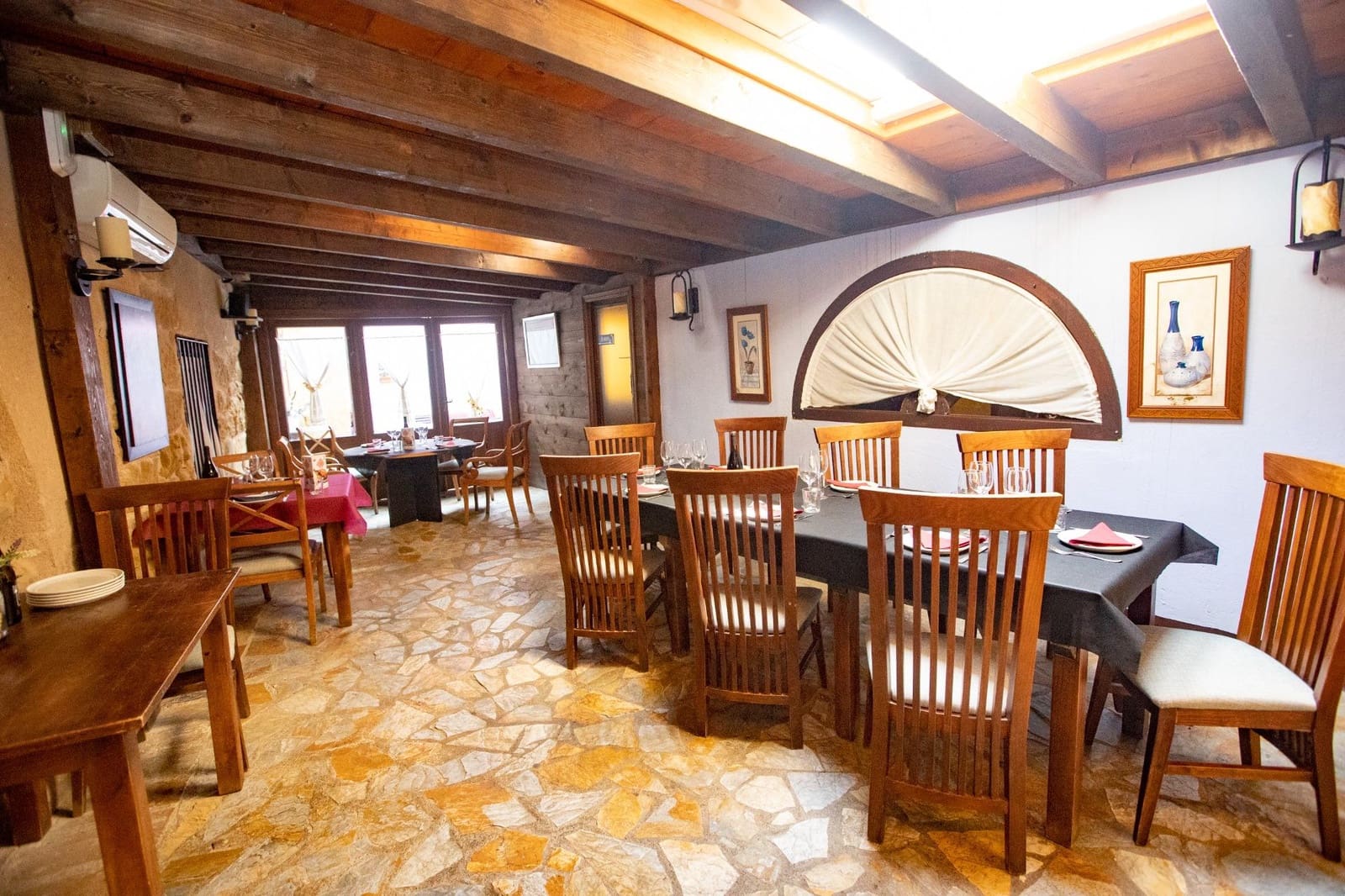 12 soveværelse Guesthouse/B & B til salg i Sietamo - € 480.000 (Ref: 9106600)