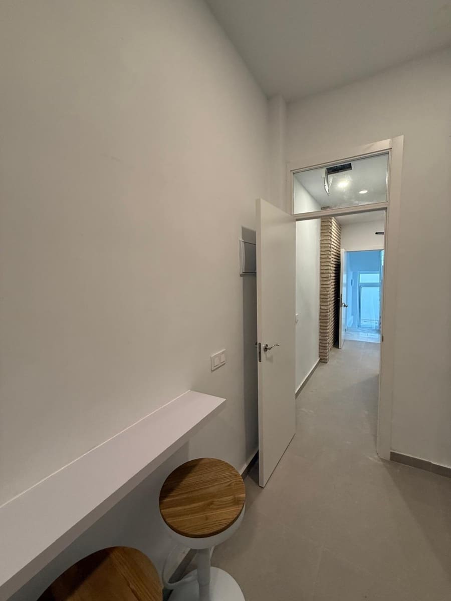 Hotel til salg i Sevilla by - € 645.000 (Ref: 9118829)