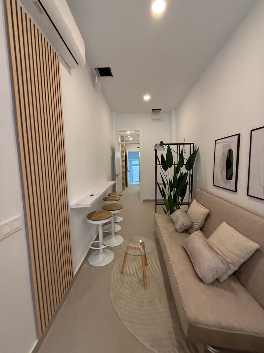 Hotel til salg i Sevilla by - € 645.000 (Ref: 9118829)