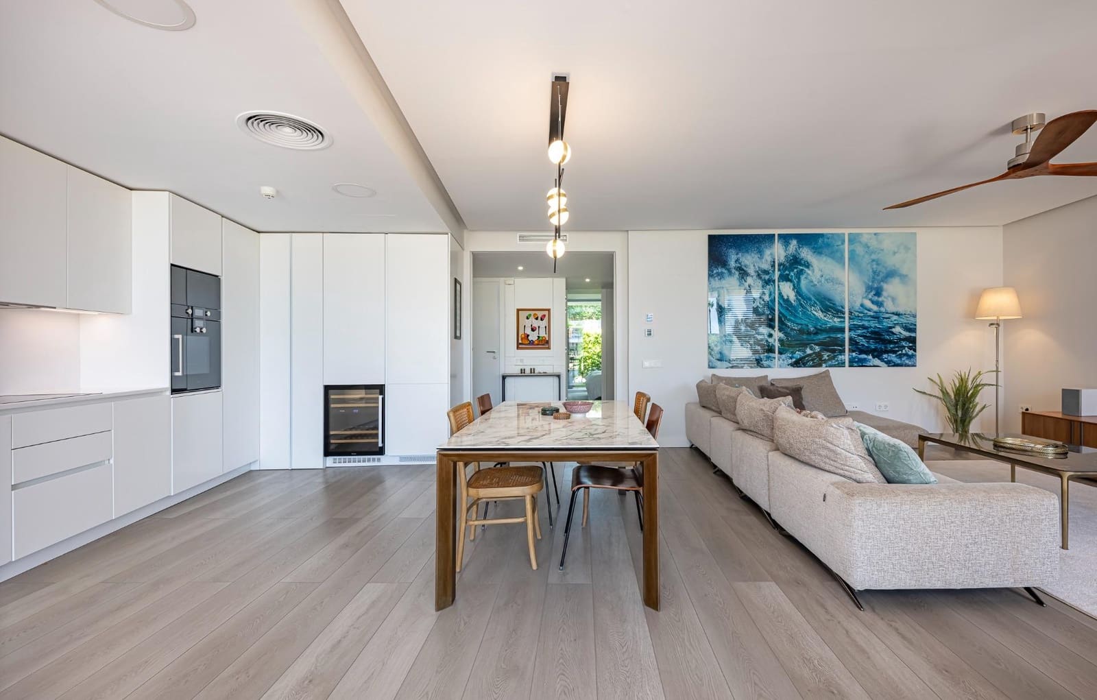 2 Zimmer Apartment zu verkaufen in Estepona mit Pool Garage - 795.000 € (Ref: 9137243)