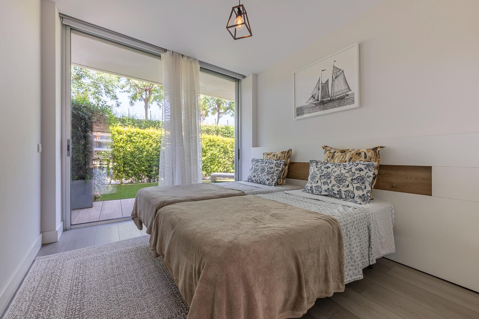 2 Zimmer Apartment zu verkaufen in Estepona mit Pool Garage - 795.000 € (Ref: 9137243)