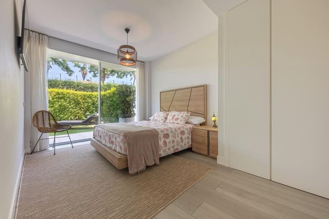 2 Zimmer Apartment zu verkaufen in Estepona mit Pool Garage - 795.000 € (Ref: 9137243)