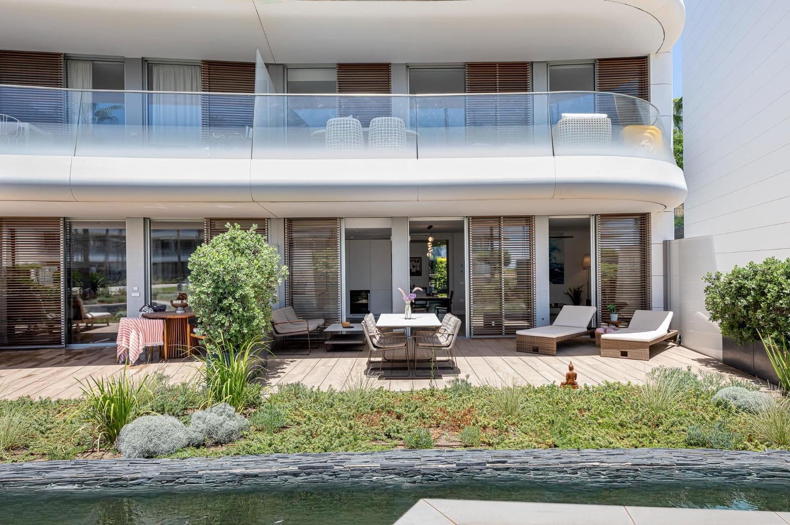 2 Zimmer Apartment zu verkaufen in Estepona mit Pool Garage - 795.000 € (Ref: 9137243)