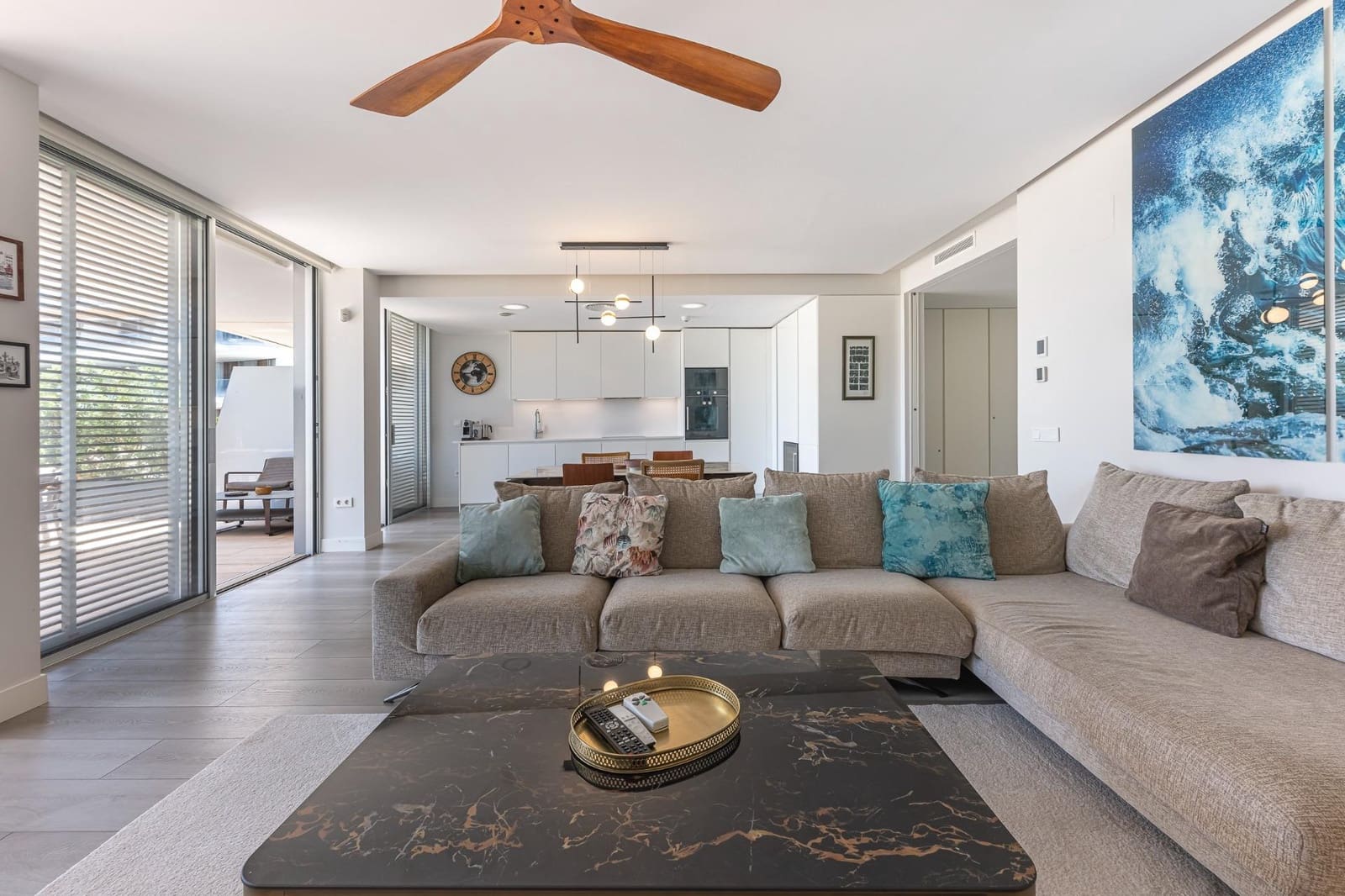 2 Zimmer Apartment zu verkaufen in Estepona mit Pool Garage - 795.000 € (Ref: 9137243)