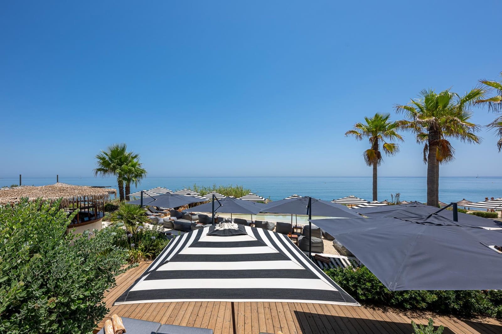 2 Zimmer Apartment zu verkaufen in Estepona mit Pool Garage - 795.000 € (Ref: 9137243)