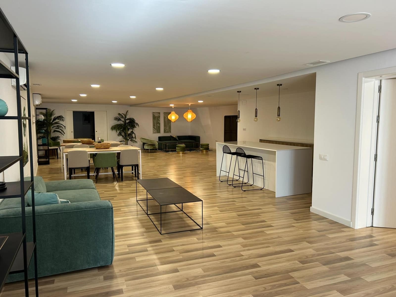 2 Zimmer Apartment zu verkaufen in Estepona mit Pool Garage - 795.000 € (Ref: 9137243)