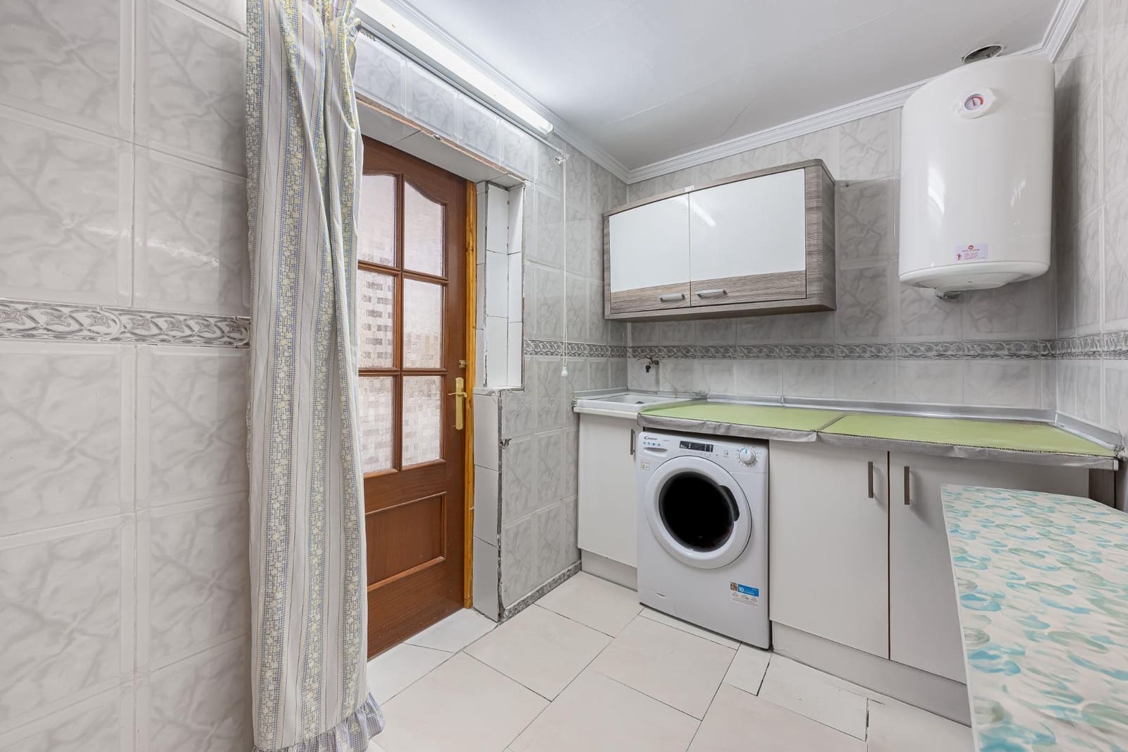 5 bedroom Finca/Country House for sale in Cartama - € 398,000 (Ref: 9192433)