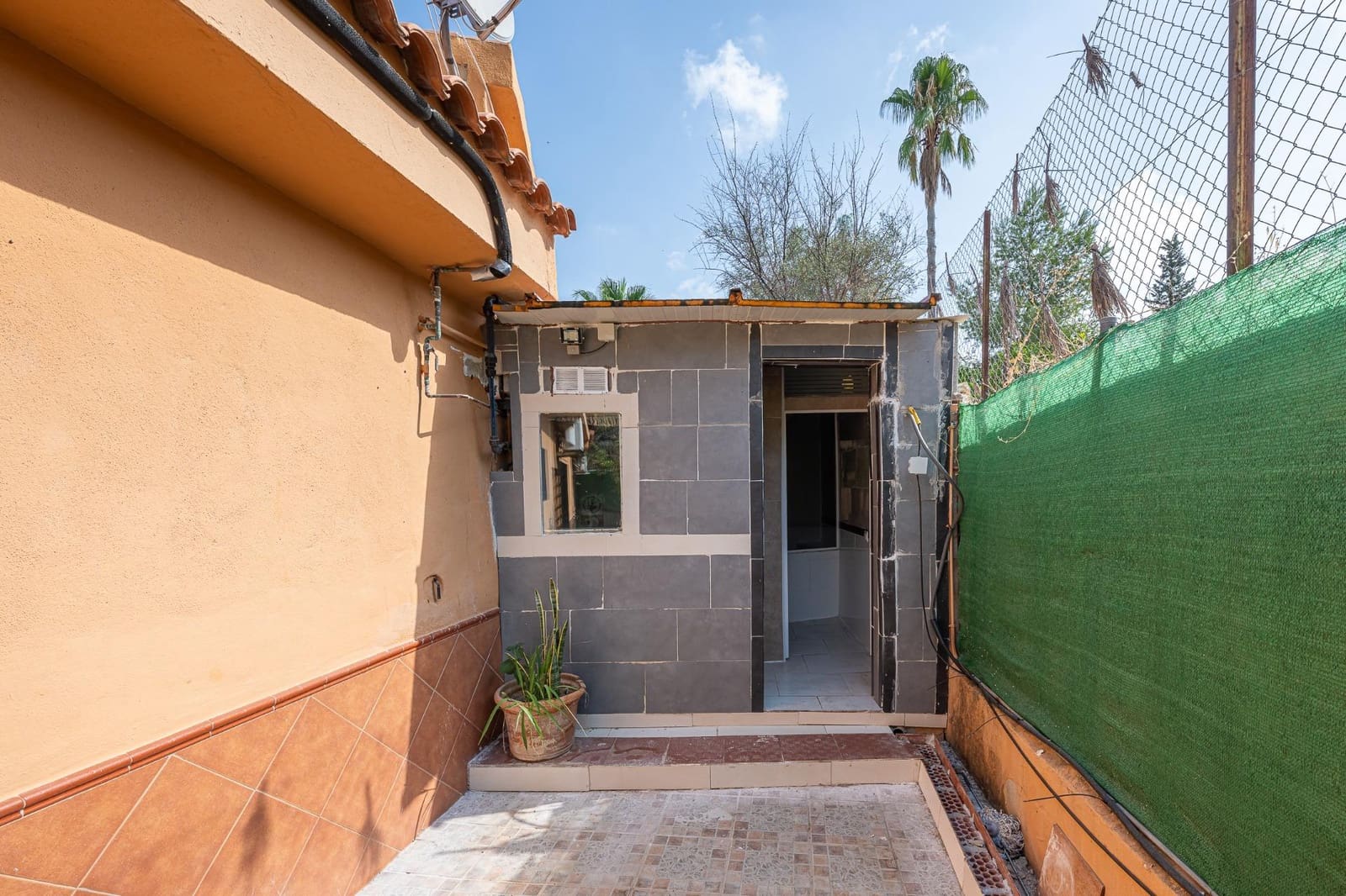 5 bedroom Finca/Country House for sale in Cartama - € 398,000 (Ref: 9192433)