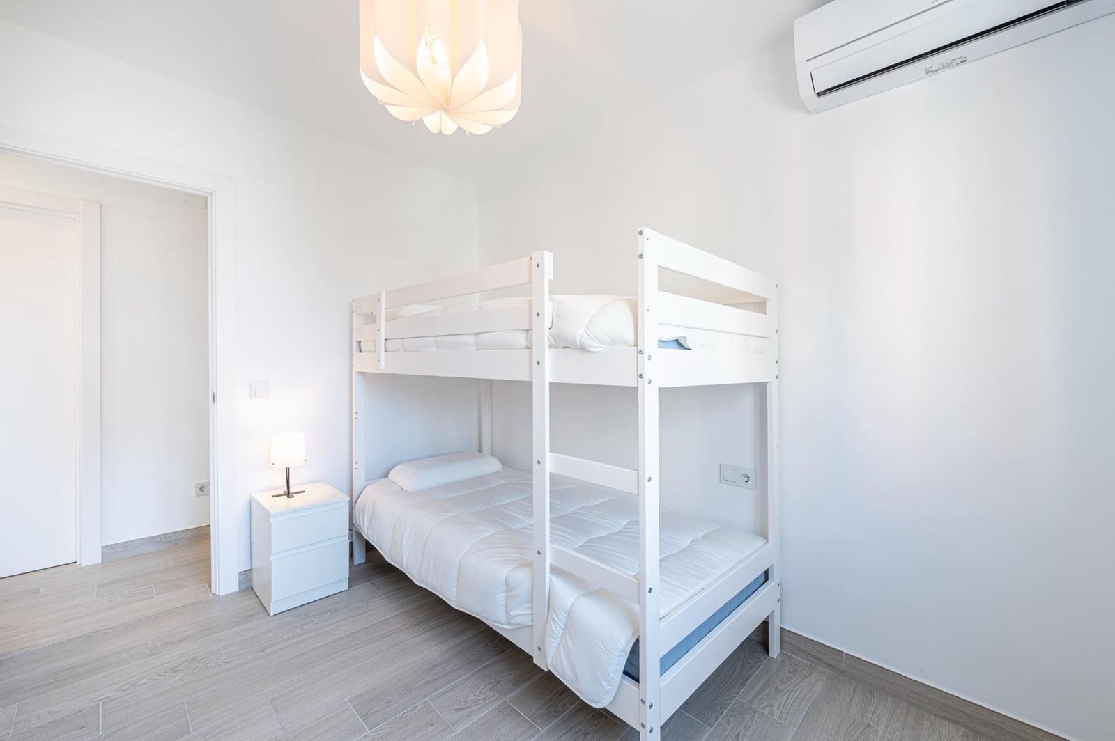 4 soveværelse Lejlighed til leje i Fuengirola - € 1.500 (Ref: 9202508)