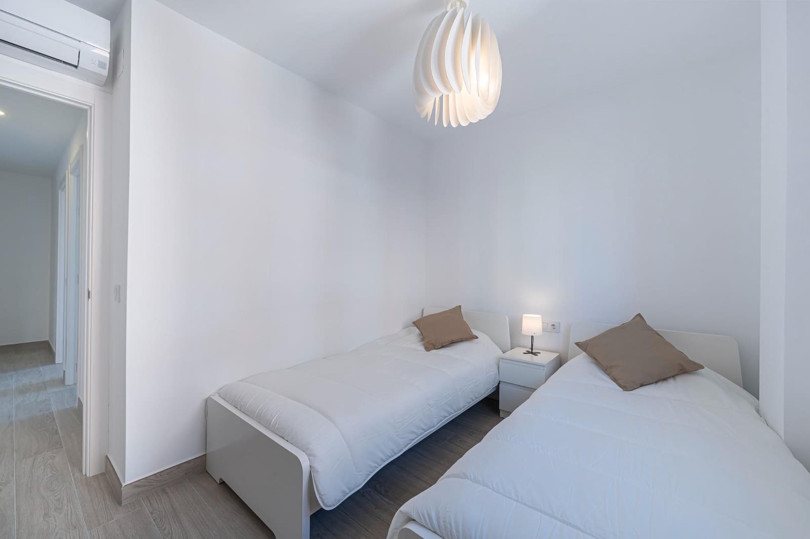 4 soveværelse Lejlighed til leje i Fuengirola - € 1.500 (Ref: 9202508)