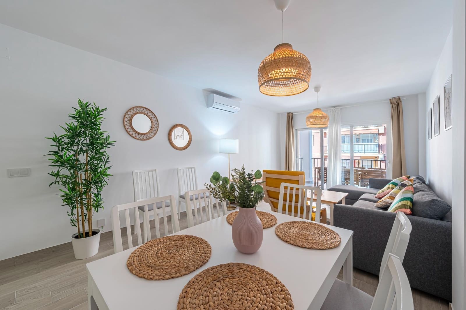 4 soveværelse Lejlighed til leje i Fuengirola - € 1.500 (Ref: 9202508)