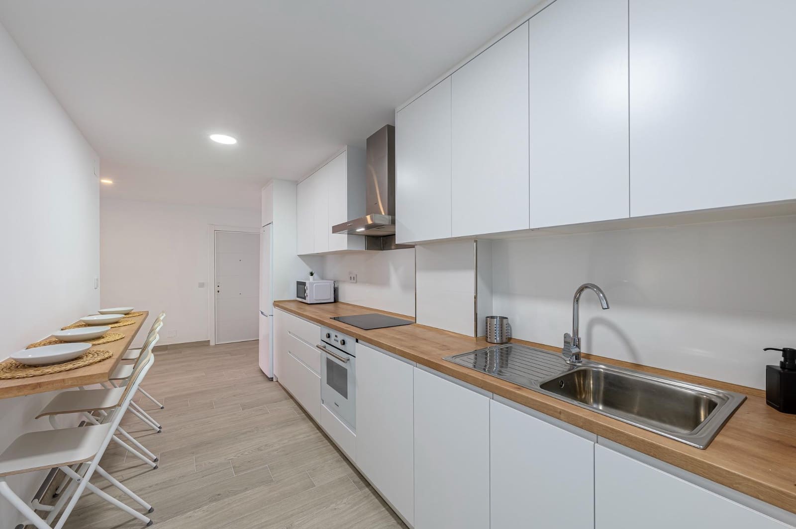 4 soveværelse Lejlighed til leje i Fuengirola - € 1.500 (Ref: 9202508)