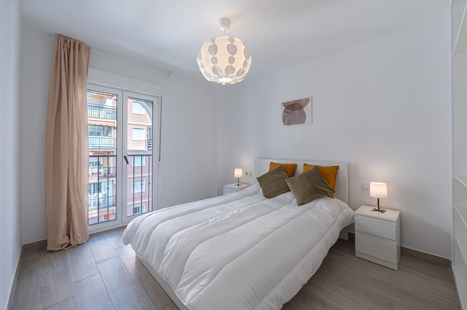 4 soveværelse Lejlighed til leje i Fuengirola - € 1.500 (Ref: 9202508)