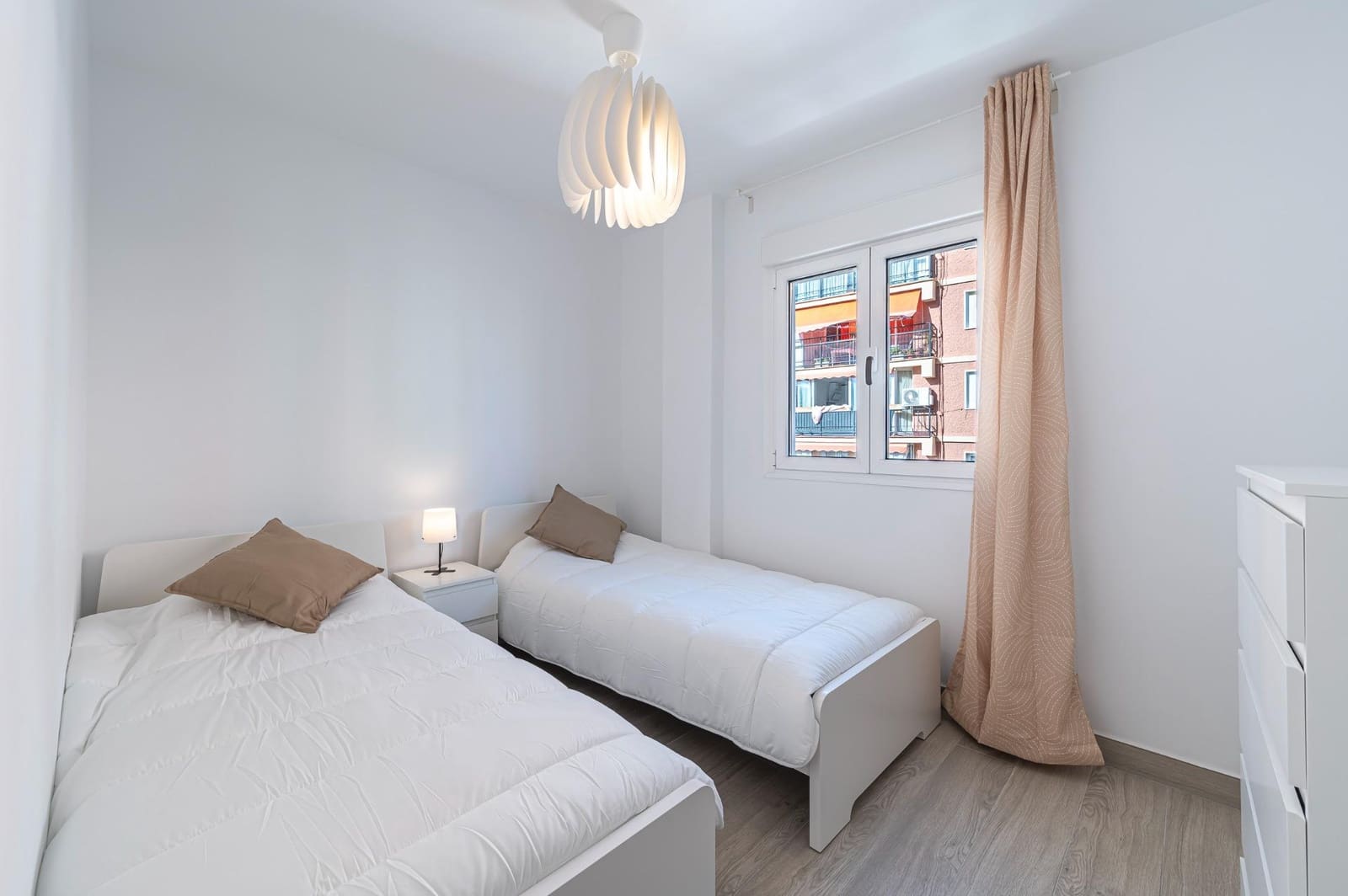 4 soveværelse Lejlighed til leje i Fuengirola - € 1.500 (Ref: 9202508)