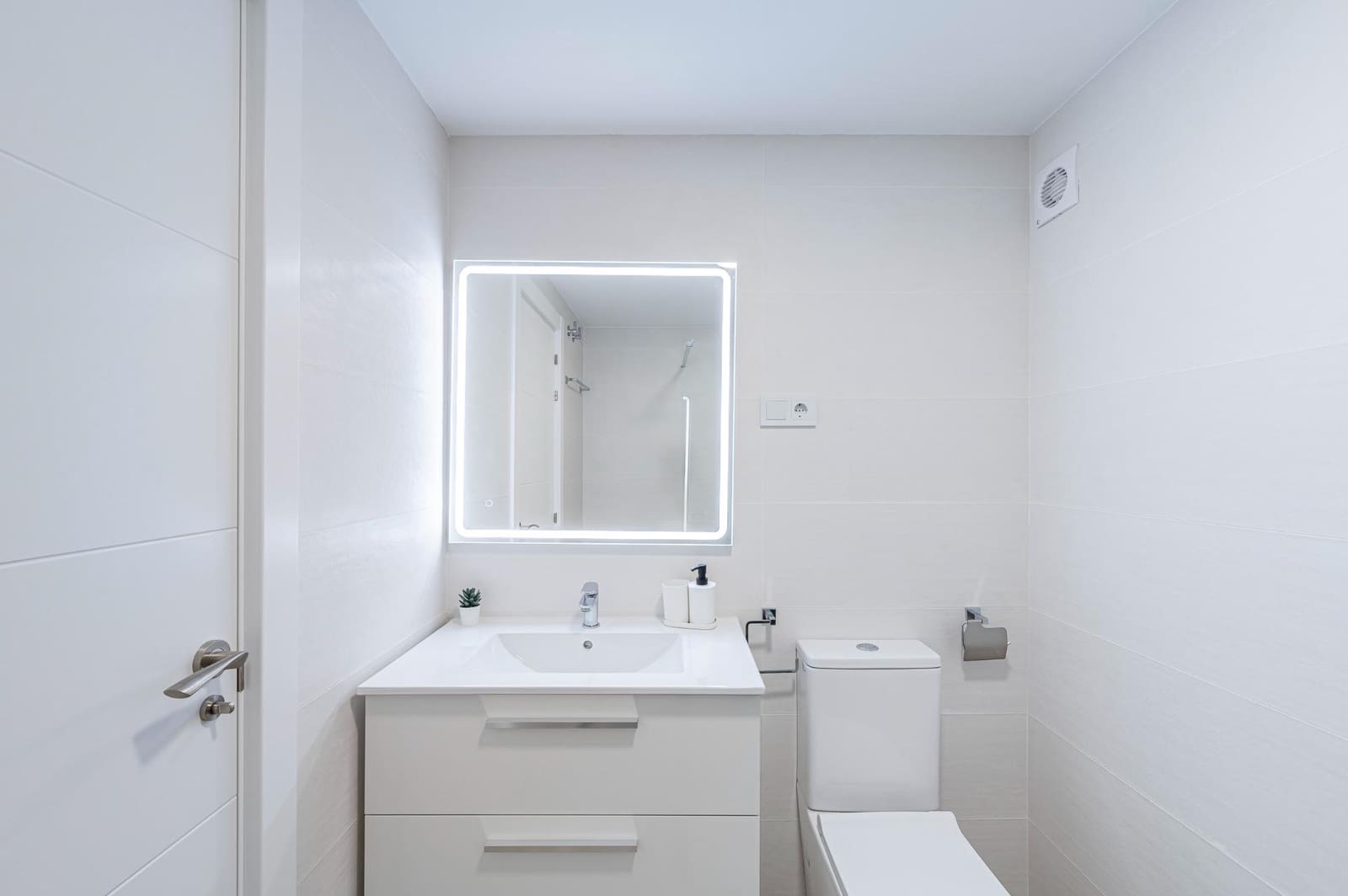 4 soveværelse Lejlighed til leje i Fuengirola - € 1.500 (Ref: 9202508)