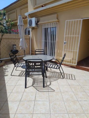 2 soveværelse Rækkehus til leje i Los Pacos, Fuengirola med swimmingpool garage - € 1.600 (Ref: 9202509)