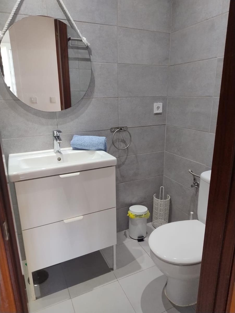 2 soveværelse Rækkehus til leje i Fuengirola med swimmingpool garage - € 1.600 (Ref: 9202509)