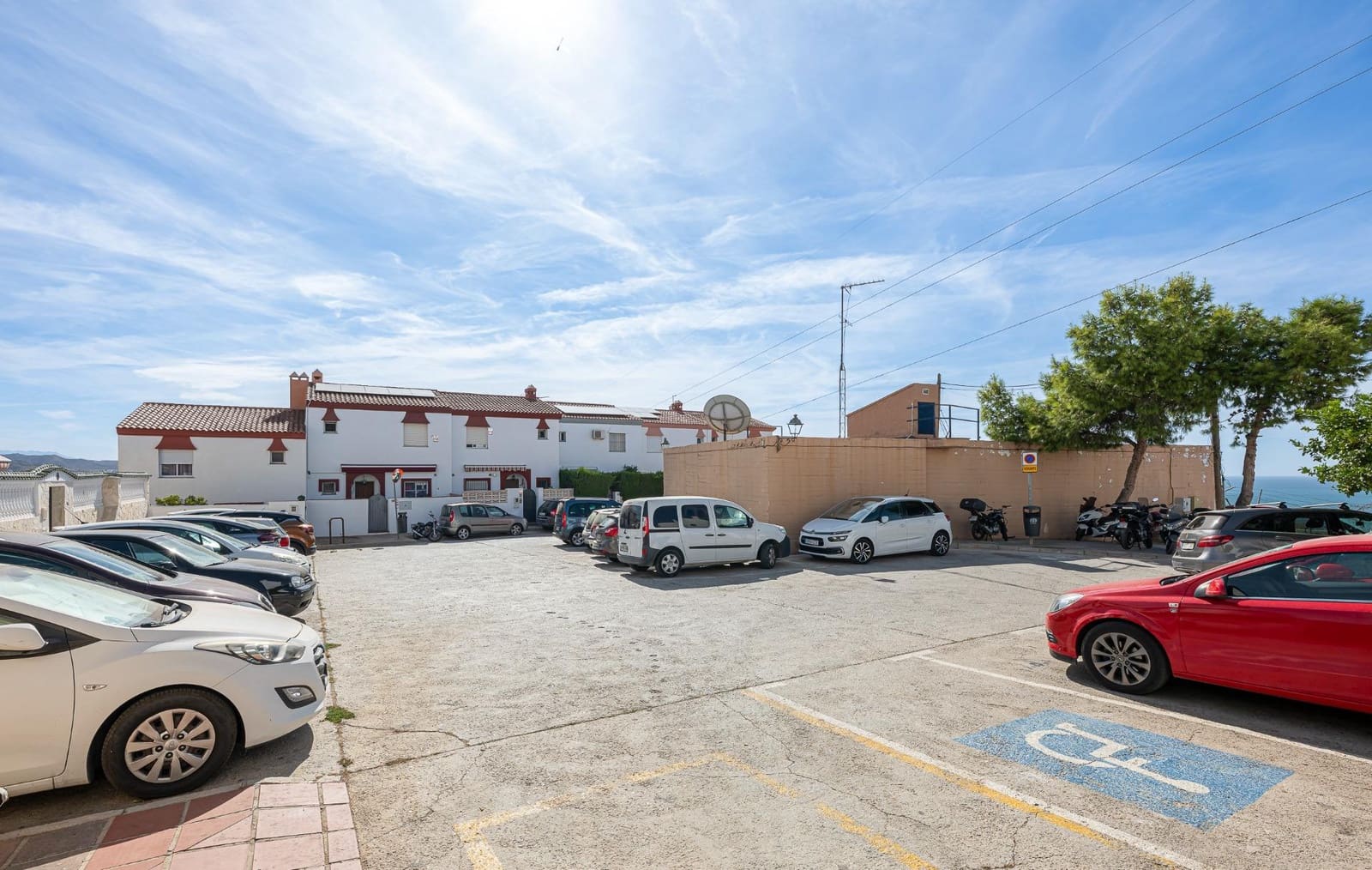 3 soverom Rekkehus til salgs i La Cala del Moral med garasje - € 340 000 (Ref: 9215158)