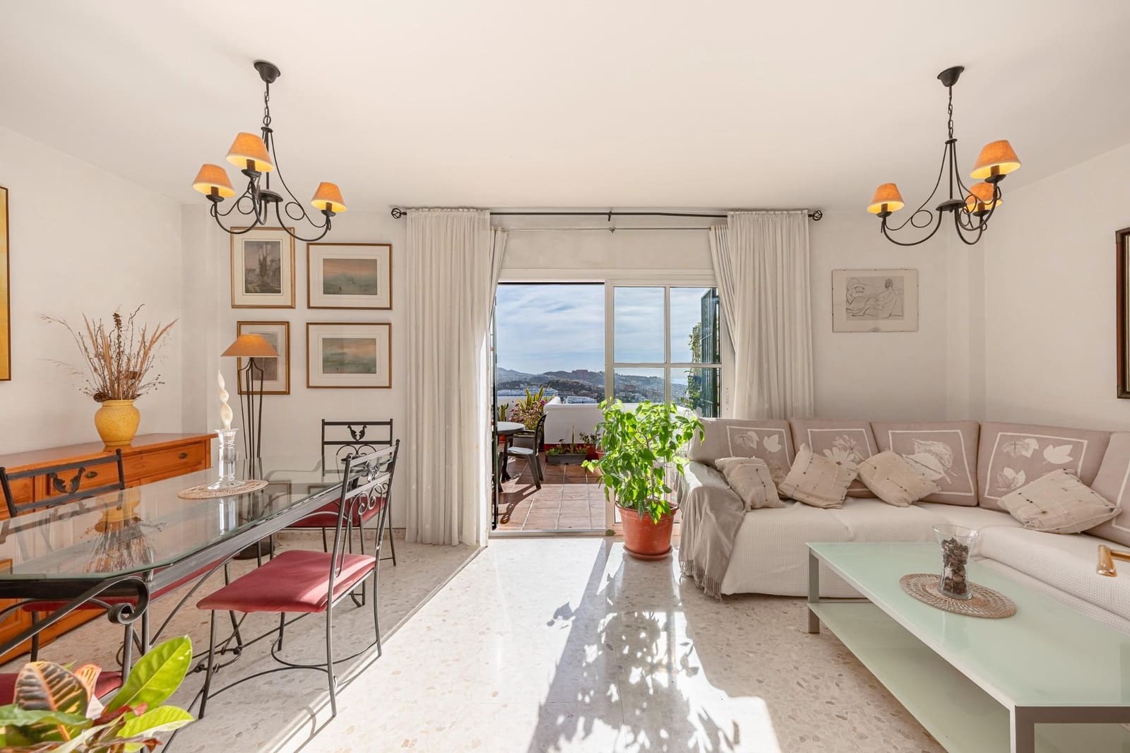 3 soverom Rekkehus til salgs i La Cala del Moral med garasje - € 340 000 (Ref: 9215158)