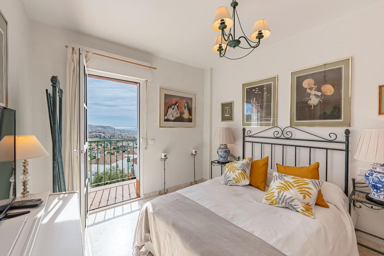 3 soverom Rekkehus til salgs i La Cala del Moral med garasje - € 340 000 (Ref: 9215158)